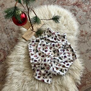 Retro turtle neck holiday print long sleeve top